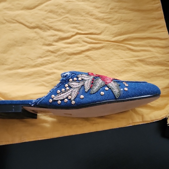 Shoes - Picture 3 of 3